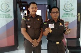 Kajari Selayar Ajak Kasat Narkoba Polres Operasi di Beberapa Sekolah