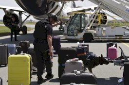 Demi Bisa Mengencani Pramugari, Pria ini Membuat Ancaman Bom Palsu