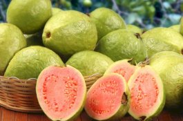 Tiga Buah yang Merupakan Sumber Protein