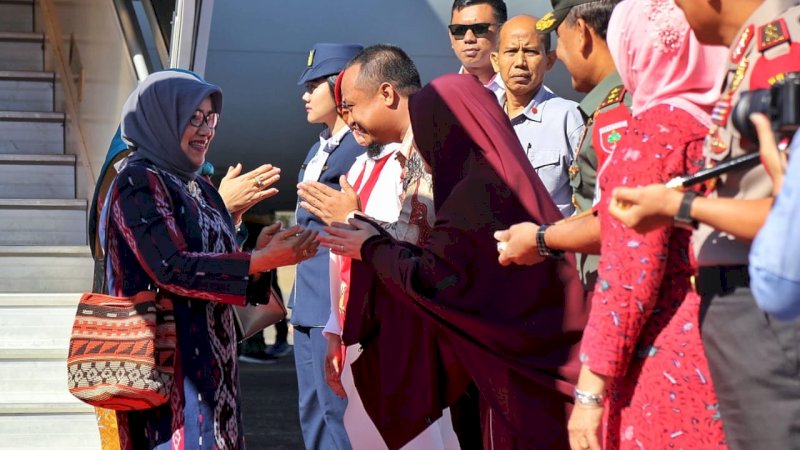 Didampingi Istri, Wagub Sulsel Sambut Mufidah Kalla