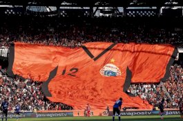 Jakmania Cetak Rekor di Laga Final Kontra PSM Makassar