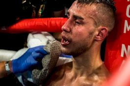 Petinju Maxim Dadashev Meninggal Setelah Cedera Saat Bertarung