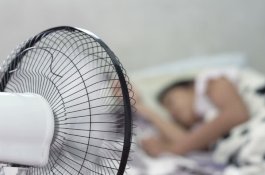 Bahaya Tidur Pakai Kipas Angin, Ini Solusi Alternatifnya!