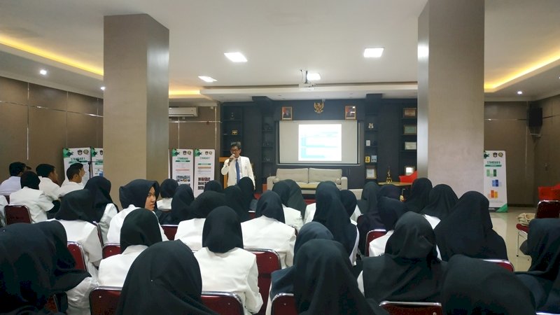 Perketat Seleksi, &nbsp;Farmasi UMI Terima 100 Mahasiswa Baru Profesi Apoteker