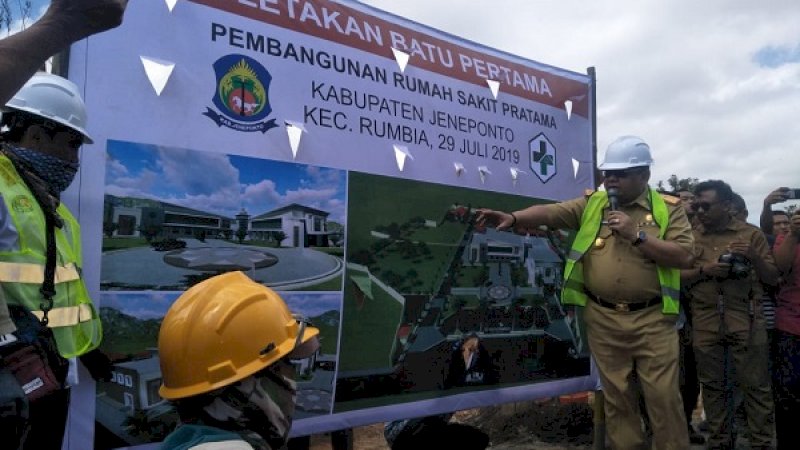 Peletakan batu pertama pembangunan Rumah Sakit Pratama Tipe D di Kampung Bontobangun, Desa Lebangmanai, Kecamatan Rumbia, Kabupaten Jeneponto, Senin (29/7/2019).