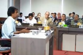 Pemeriksaan NA Bertepatan Pemakaman IYL, Ketua Pansus: Kami Sesuaikan Waktu Pak Gubernur