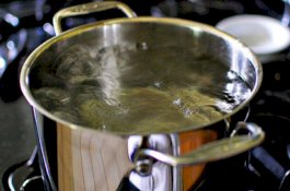 Hot Water Challenge Makan Korban, Tubuh Bocah 11 Tahun Melepuh Saat Tidur