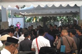 Keluarga Resmi Serahkan Jenazah Ichsan Yasin Limpo ke Pemkab Gowa