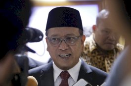 Banyak Kritik, Menristekdikti Sebut Rencana Impor Rektor Sudah Disetujui Jokowi