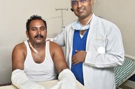 Ahli Bedah Sambungkan Kembali Tangan Pria yang Ditebas di Pinggir Jalan