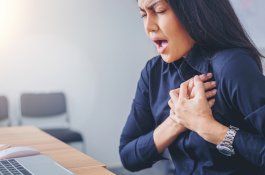 Kurang Minum Bisa Picu Serangan Jantung? Ini Faktanya