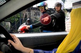 Ini Cara Membedakan Perampok dan Orang yang Hendak Menolong saat Berkendara