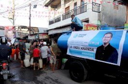 dr Fadli Ananda Pasok Air Bersih di Kecamatan Ujung Tanah
