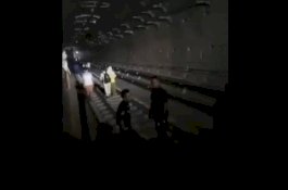 Ini Video saat MRT Berhenti di Bawah Tanah dan Proses Evakuasi Penumpang 