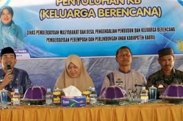 Masyarakat Desa Bacu-Bacu Antusias Ikuti Penyuluhan KB Ketua PKK Barru