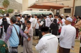 Mbah Moen Tak Mengeluh Sakit Selama Ibadah Haji