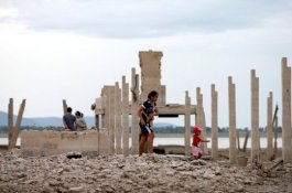 Kemarau Datang, Kuil di Thailand Muncul Usai 20 Tahun Hilang