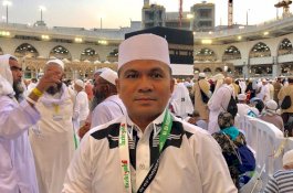 Dari Masjidilharam, Dokter Koboi Doakan PSM Juara 