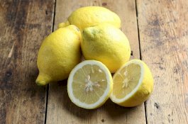 7 Manfaat Tersembunyi Lemon untuk Kesehatan