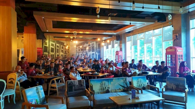 Suasana nobar Dalton Hotel, Makassar