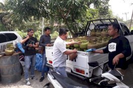 Warga di Bone Tak Bisa Apa-apa, Gas Elpiji Langka