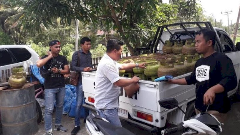 Warga di Bone Tak Bisa Apa-apa, Gas Elpiji Langka