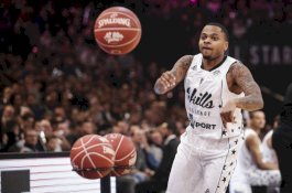 Bintang Basket AS Gunakan Urin Pacar untuk Dites, Hasilnya Positif Hamil Jadi Diskors