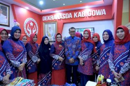 Dihadiri Gubernur, Ketua Dekranasda Gowa Perkenalkan Produk Andalan di Musda