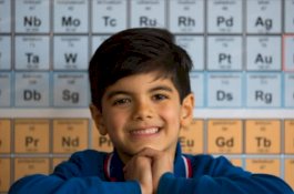 IQ 139, Bocah Jenius Usia 5 Tahun Sudah Bisa Baca Tabel Periodik