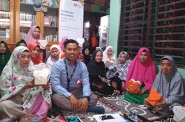 Emak-emak Rappokaling Antusias Menabung Lewat Superinfaq