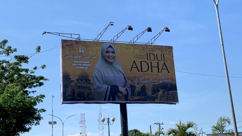 Serius Maju Pilkada Maros 2020, Suhartina Bohari Mulai Sebar APK