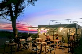 SKS Kafe, Kafe Terbaik untuk Menikmati Sunset di Kota Selayar