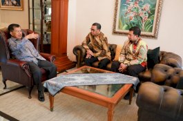 Pj Walikota Makassar Sambut Jusuf Kalla di Haji Bau