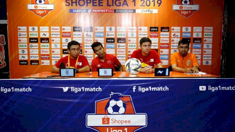 Kalah dari Borneo FC, Pelatih PSM Sebut Anak Asuhnya Masih Larut dalam Euforia Juara
