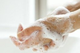 Ada Zat Antibakteri di Sabun yang Bisa Lemahkan Tubuh