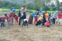 Ada Lomba Menyusui di Pesta Rakyat Barru, Pesertanya Suami Istri