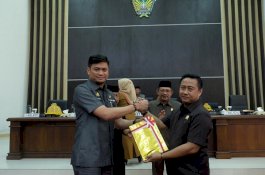 Bupati Gowa Serahkan Nota Keuangan APBD-P 2019
