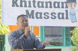 Di Hadapan Peserta Khitanan Massal, Bupati Selayar Ingatkan Dampak Negatif Teknologi