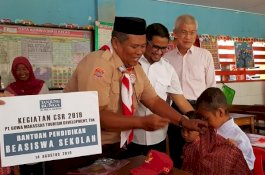 GMTD Beri Beasiswa kepada Anak Petugas Kebersihan Korban Tabrak Lari di Jl Metro
