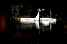 Pesawat Listrik Pertama Norwegia Jatuh di Danau Saat Uji Coba