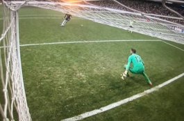 Juara Piala Super Eropa, Penyelamatan Adu Penalti Kiper Liverpool Tuai Kontroversi