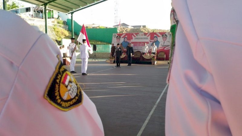 Wali Kota Parepare Kukuhkan Calon Paskibra Parepare, Ini Harapannya