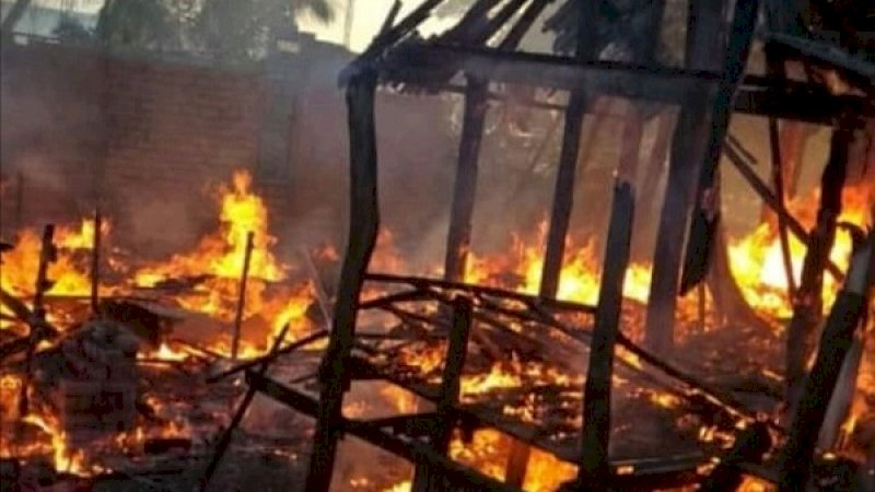 Kebakaran terjadi di Dusun Tile-Tile Utara, Desa Patikarya, Kecamatan Bontosikuyu, Kabupaten Kepulauan Selayar sekitar pukul 17.00 Wita, Kamis (15/8/2019). 