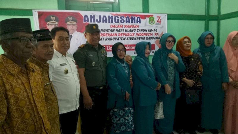 Pemerintah Kabupaten (Pemkab) Sidrap melaksanakan anjangsana ke sejumlah titik di wilayah Bumi Nene Mallomo, Kamis (15/8/2019).
