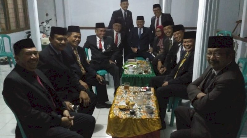 Terlihat hadir, Kepala Dinas Sosial Sulsel Ilham Gazaling, Kepala Dinas Kehutanan Tamzil, Kepala Dinas Perumuhan dan Tata Ruang Pemprov Sulsel Andi Bakti Haruni, Kepala Kesbangpol Sulsel Asmanto Baso Lewa, Plt. Kepala Dinas Kebudayaan dan Kepariwisataan Provinsi Sulawesi Selatan Ir. Denny Irawan Saardi, Kepala BPBD Sulsel, Syamsibar.&nbsp;