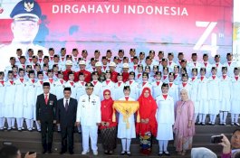 HUT RI Pertemukan Dua Mantan Wali Kota Makassar