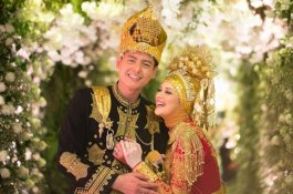 Ternyata Ini Alasan Roger Danuarta Baca Surat Ar Rahman di Pernikahannya