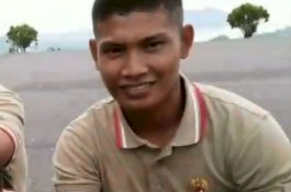 Gugur Ditembak OPM, Praka Anumerta Sirwandi Dimakamkan di Lombok