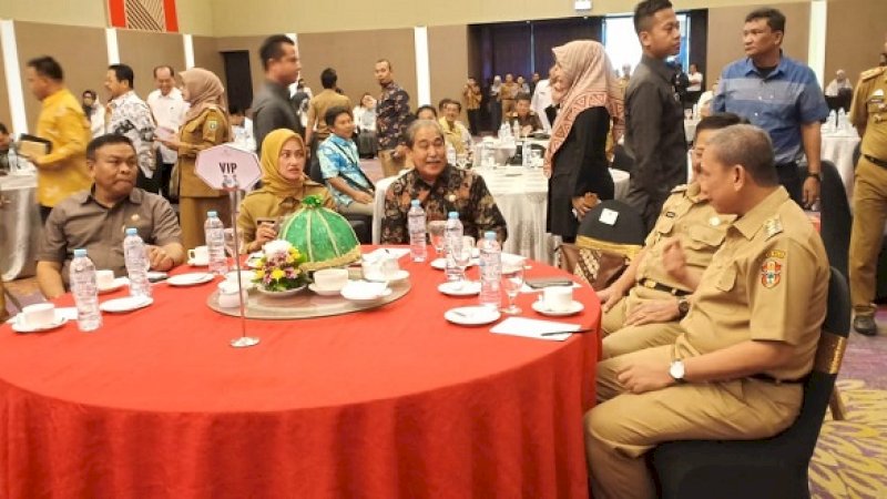 Bupati Sidrap, Dollah Mando menghadiri rapat koordinasi Peningkatan Akses dan Mutu Pendidikan digelar Kementerian Pendidikan dan Kebudayaan RI di Hotel Claro Makassar, Senin (19/8/2019).