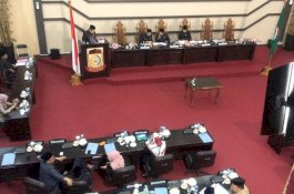 DPRD Makassar Sahkan Perda Retribusi Jasa Usaha
